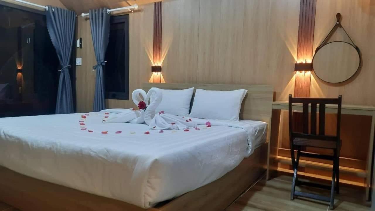 Dong Giang Sky Villa Stay And Food Екстер'єр фото